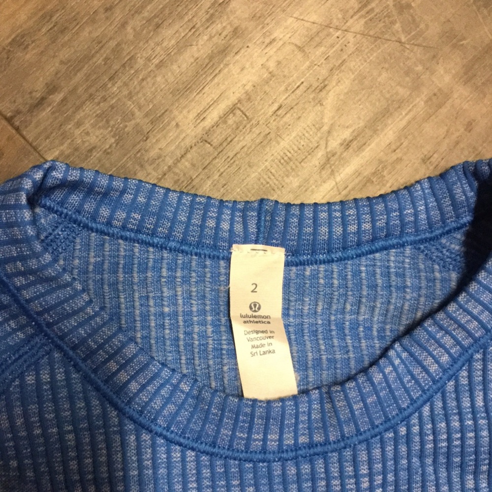 Lululemon Rest Less Pullover Size 2 - Picture 3 of 3